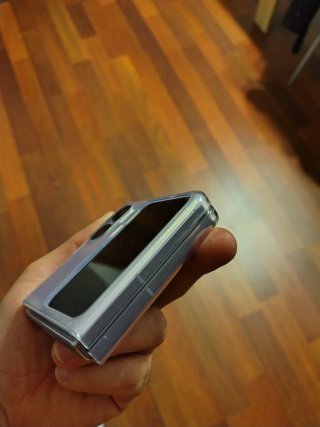 OPPO Find N2 Flip in vendita