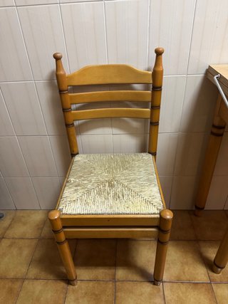Silla de cocina de madera