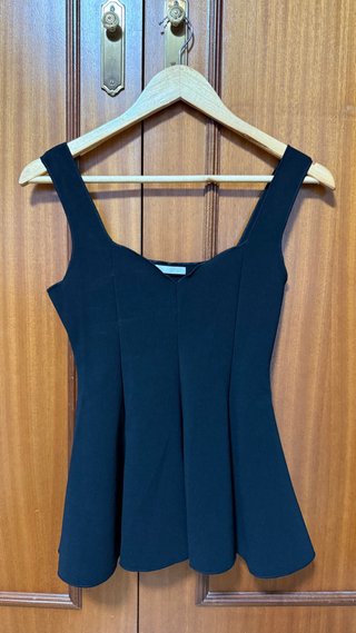 Top Peplum Negro