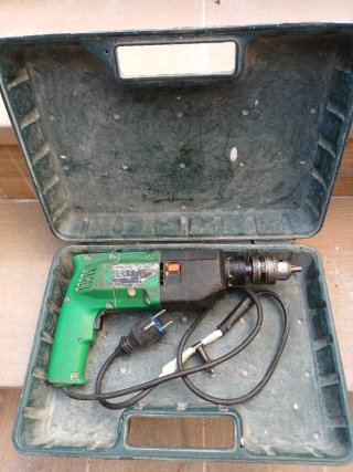 Taladro percutor Hitachi