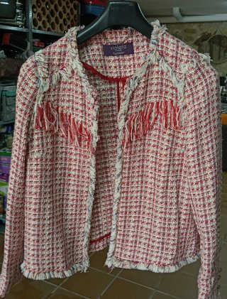 Chaqueta Violeta by Mango