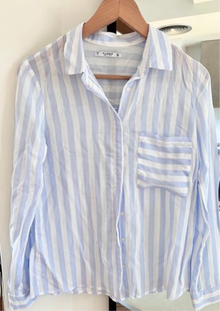 Camisa Rayas Azul y Blanca Pull & Bear