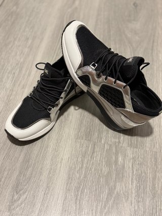 Zapatillas Michael Kors Negras y Plateadas 38,5