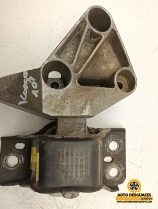 Soporte motor derecho Renault Kangoo II