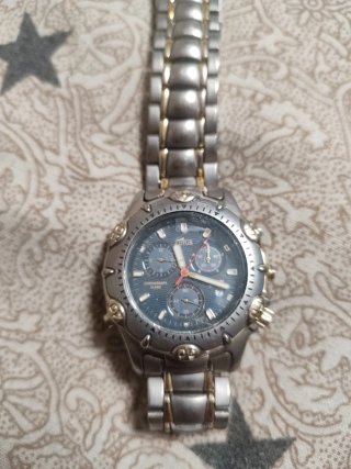 Reloj Lotus Titanio