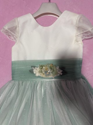 Vestido de comunión blanco y verde