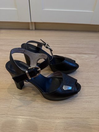Sandalias de tacón Nero Giardini negras