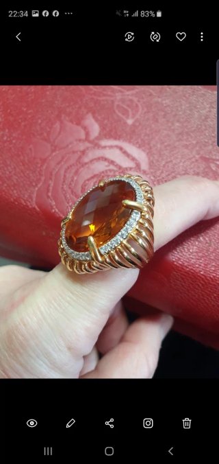 Sortija de Oro 18k con Piedra Central