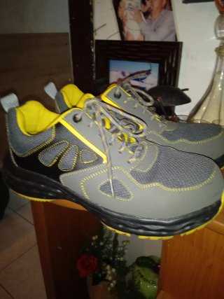 Zapatos de Trabajo con Punta de Hierro Talla 40