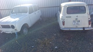 Dos Renault 4L