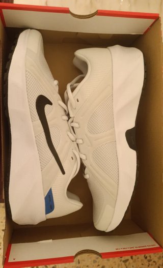 Zapatillas Nike Blancas metro tek