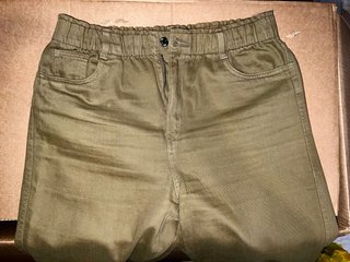 Pantalones Denim Caqui