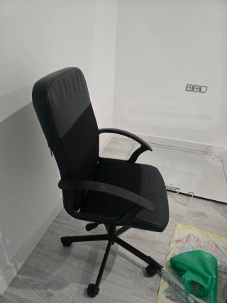 Silla de escritorio negra