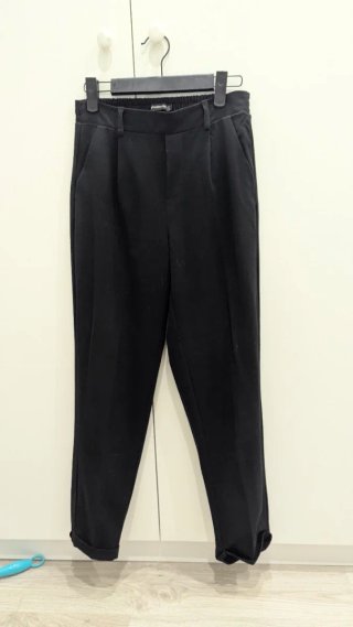 Pantalón Negro Stradivarius Talla S