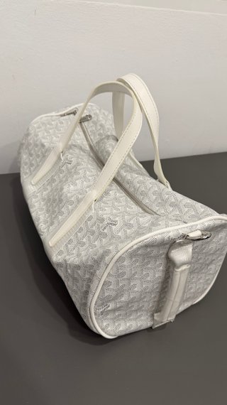 Bolsa de viaje blanca