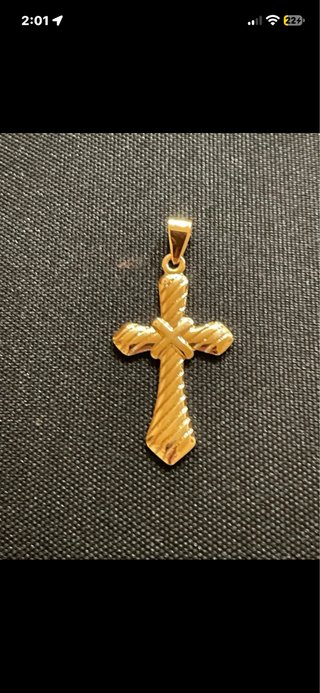 Cruz de oro laminado 14k