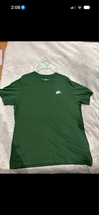 Camiseta Nike Verde PRECIO NEGOCIABLE