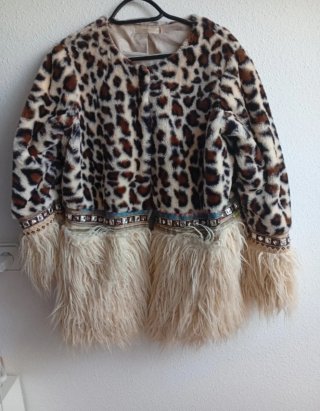 Abrigo Cherry Estampado Animal Talla L