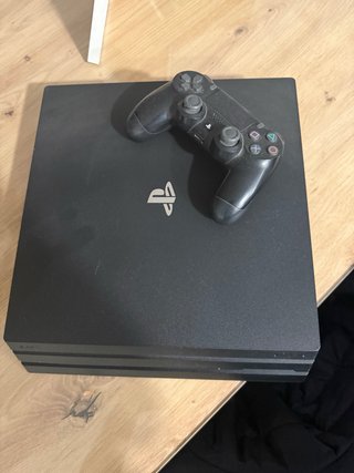 PlayStation 4 Pro (PS4 Pro) Negra
