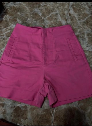 Pantalón corto rosa