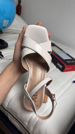 Sandalias Blancas de Tacón