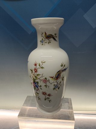 jarrón florero de porcelana, biscuit 27 cm.