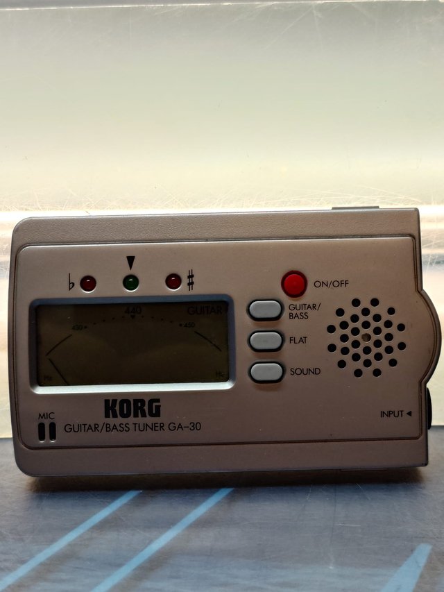 Afinador de guitarra Korg GA-30