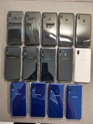14x Samsung Galaxy A20e 32GB 3GB
