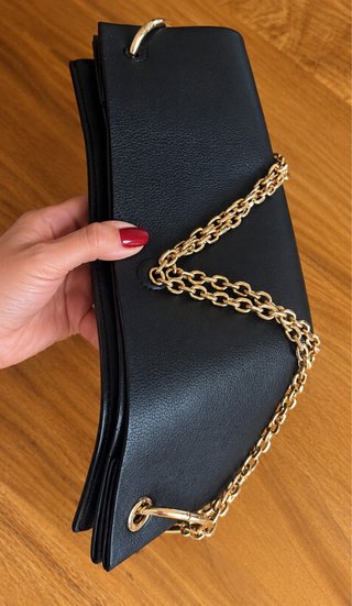 Bolso Zara Negro y Dorado