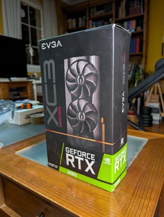 RTX 3080 10GB (equivalente a RTX 4070)