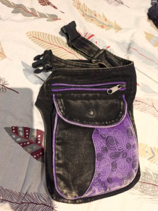Bandolera Negra y Morada zen hippie