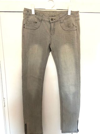 Pantalón de mujer gris