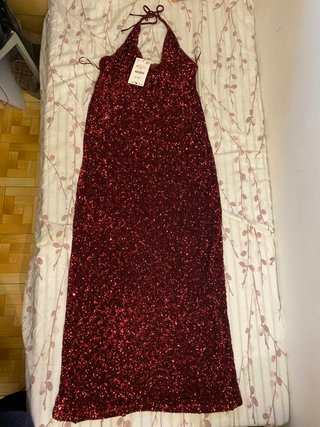 Vestido largo de lentejuelas burdeos