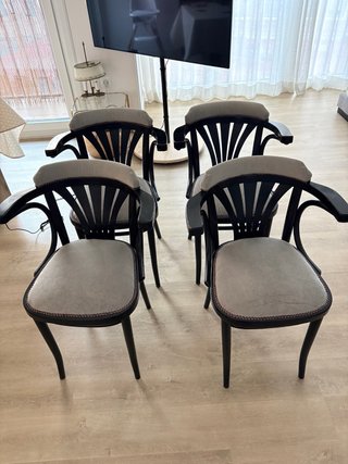 Lote de 4 sillas de comedor