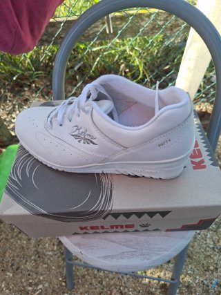 Zapatillas Kelme Blancas