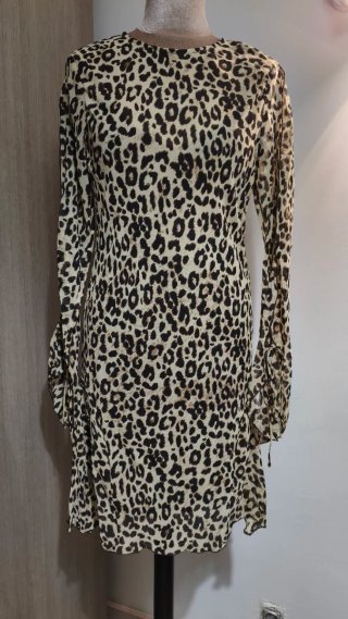 Vestido corto estampado leopardo