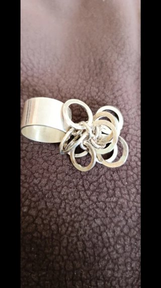Anillo de Plata con Aros