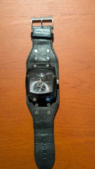 Reloj Guess Negro