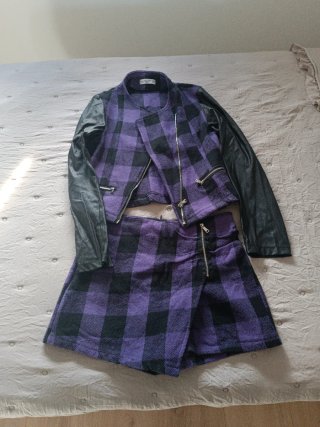 Conjunto de Chaqueta y Short a Cuadros