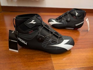 NUEVAS Zapatillas DIADORA POLAREX PLUS talla 42