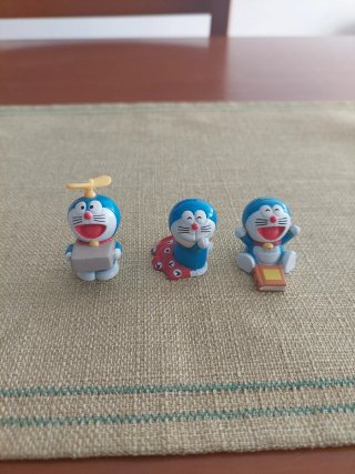 Lote 3 Figuras Miniatura Doraemon