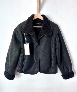 Chaqueta efecto cuero Zara