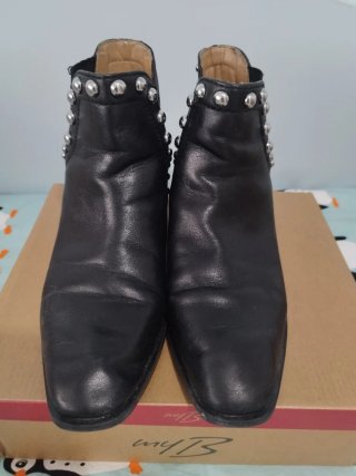 Botines Zara Negros con Tachuelas