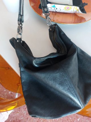 Bolso de Piel Negro