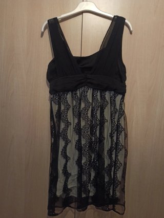 Vestido de fiesta con encaje