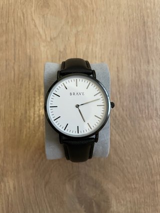 Reloj Minimalista BRAVE Negro y Blanco