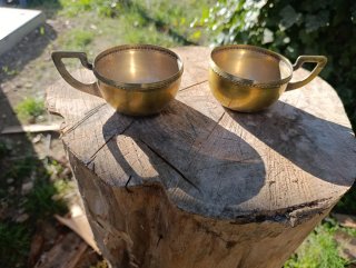 Pareja de Tazas de Metal