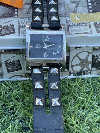 Reloj Viceroy correa piel negra con tachuelas