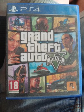Grand Theft Auto V (GTA 5) - PS4
