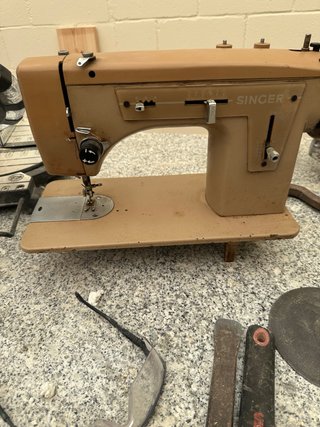 Máquina de Coser Singer Antigua